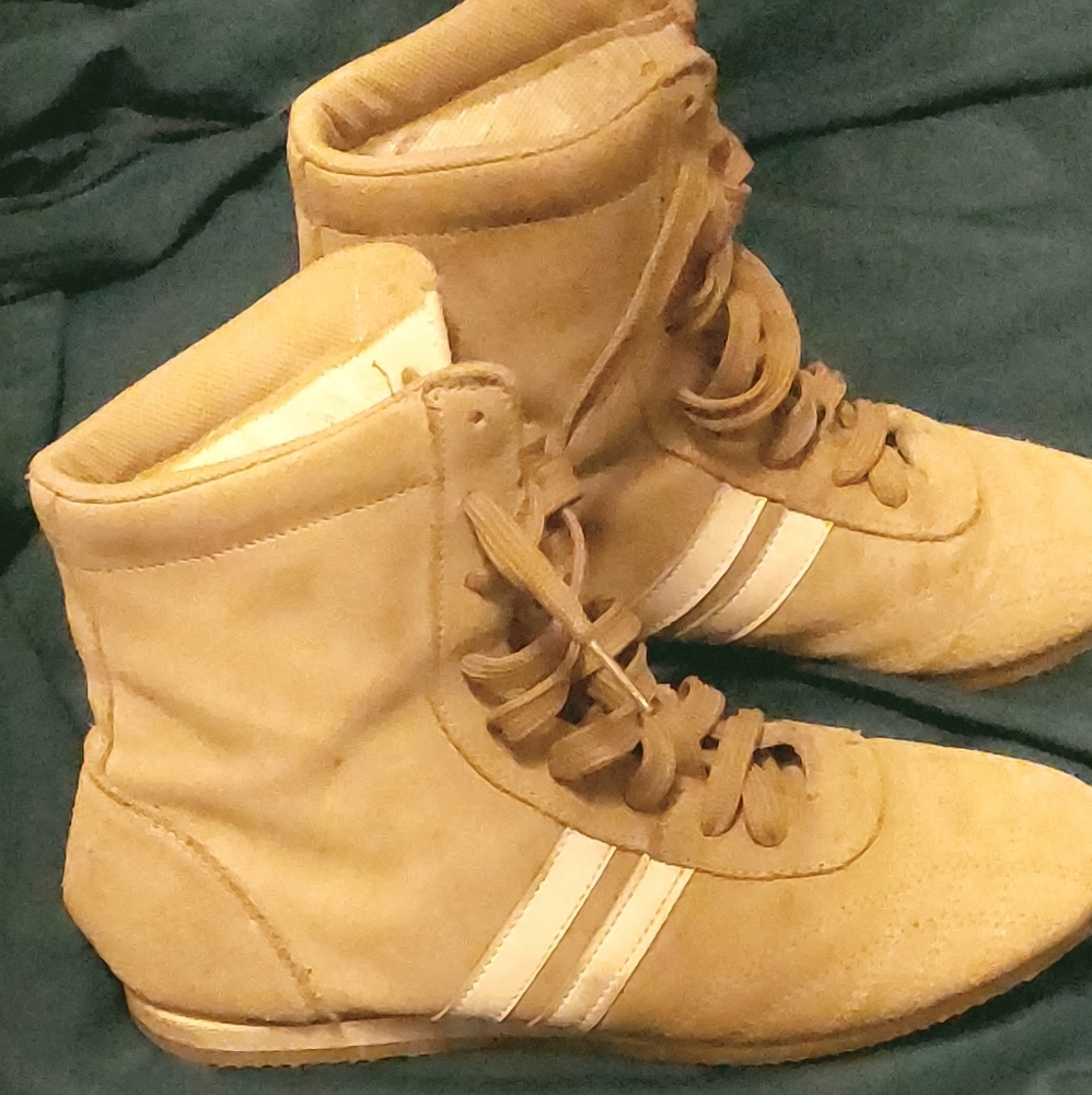 ROLAND High-top Sports Shoes